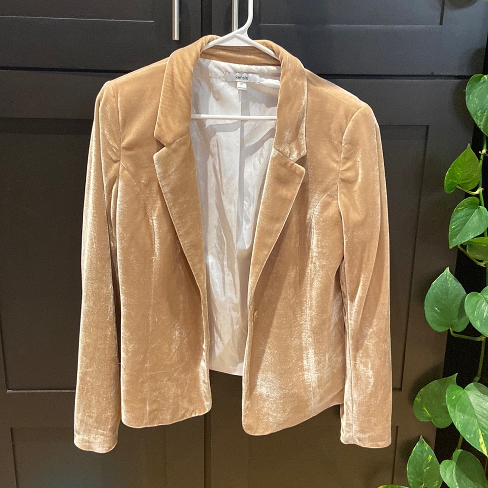 Gold velvet blazer